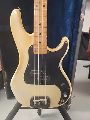 USA 1986 G&L SB-1 Bass W/OHSC Naturally Aged White. • $869