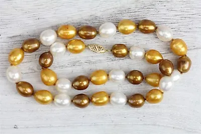 Vintage 14 K Gold Gold Brown White Pearls Necklace Knotted Strand -18  56.3 Gr  • $158