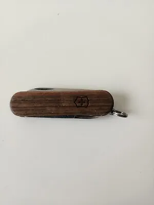 VICTORINOX EXECUTIVE WOOD 81 SWISS ARMY POCKET KNIFE WALNUT 58mm  • $14.99