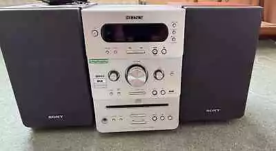 Sony Micro Hi-Fi Component System CMT-GPX9DAB • £25