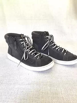 UGG Womens Sneakers High Top Ankle Gray Suede Zipper Size 7.5 • $39.98