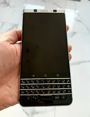 BLACKBERRY KEYONE 32GB (Unlocked) Android + EXCELLENT CONDITION  + ON SALE !!! • $190