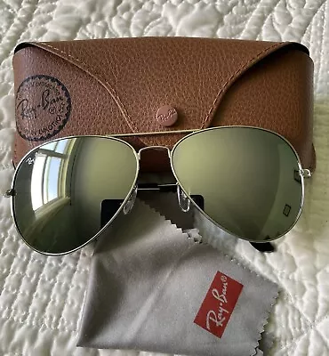 Ray Ban Silver Mirrored  Aviator 62mm • $28