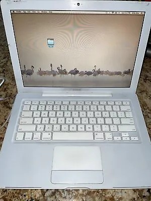 MacBook Mac Book (13-inch Late 2007) White 4GB 2.2 Ghz Max OS X Lion • $85