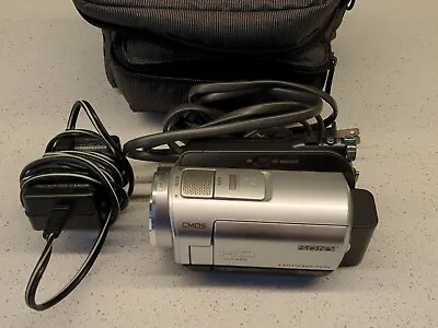 Sony HDR-SR5 HD 1080i 40GB HDD Handycam Silver Camcorder With Bag • $98