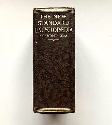 H/B Book WORLD ATLAS AND THE NEW STANDARD ENCYCLOPEDIA 1932 Illustrated ODHAMS • £3.99