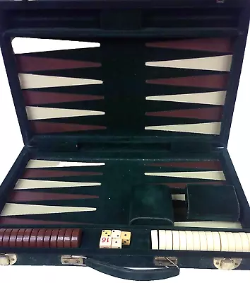 Vintage Backgammon Green Felt Briefcase Gameboard Game In Case • $27.99