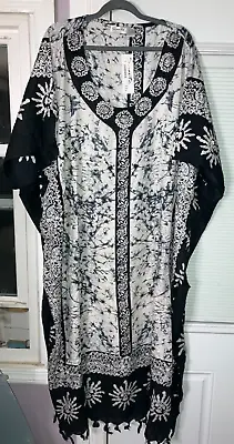 Nwt Muu Mumu 2x 3x Sante Kaftan Caftan Dress Black White Gray 100% Rayon Fringes • $24.99