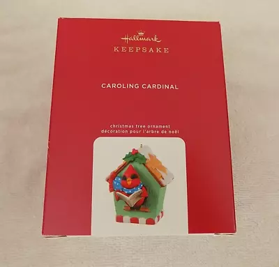 Hallmark   CAROLING CARDINAL   Magic  2020 • £9.73