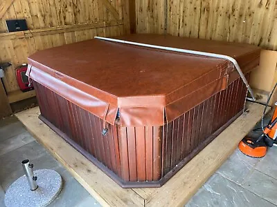 £495 • Buy Spaform Milano 6 Person Hot Tub (Spares Or Repairs)