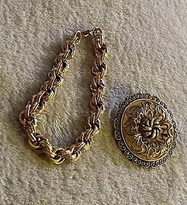 Vintage Monet Piece Bolero Gold Tone Chain Bracelet 60s ? & W Germany Clip • $27.95
