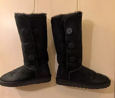 UGG S/N 1016227 Black Suede Fur Bailey Button Boots Ladies Size 10  VGC ! • $28