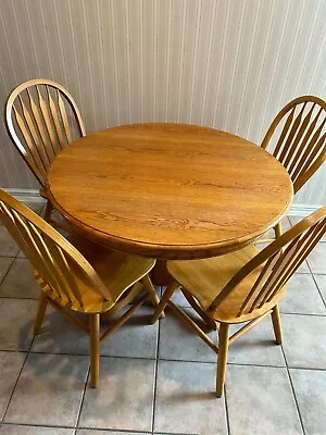 Solid Oak 5PC 42  Round Dining Table Set With 4 Windsor Chairs • $150