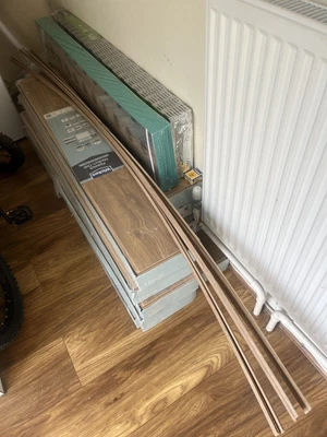 £300 • Buy Keswick Medium Oak 12mm Laminate Flooring Complete Bundle With Underlay Trim Pin