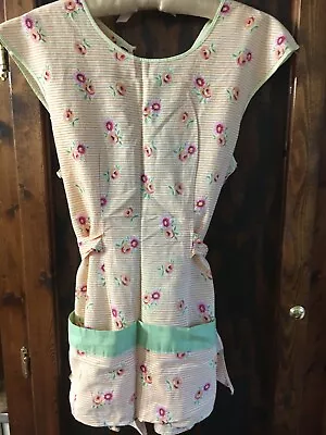 Vintage Mid Century Smock Apron Peach Green Floral Print With Pockets • $11.50