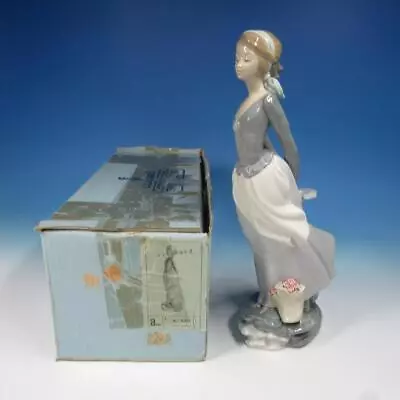 Lladro Porcelain Figurine - 4922 - Wind Blown Girl - 14 Inches • $150