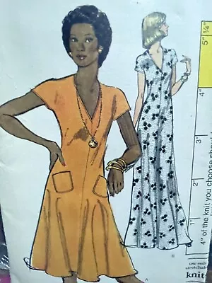 Uncut Vintage 1970's Vogue Short & Maxi Dresses Sewing Pattern • £3.99