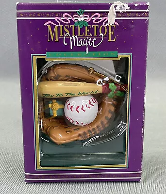 MISTLETOE MAGIC CHRISTMAS ORNAMENT Baseball Catchers Mit Glove VINTAGE RARE NEW • $14.94