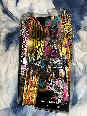 Monster High Boo York Catty Noir NIB Box Damage  • $95