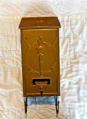 Vintage Wall Mount Top Load Gold Metal Mailbox P.N. Co. Fulton ILL. USA • $25