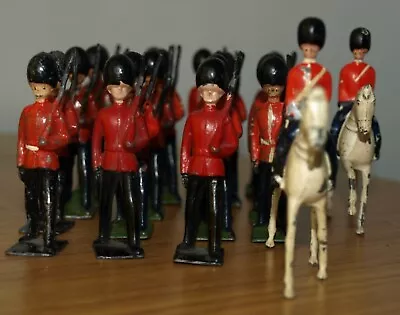 Lead Soldiers Britians Guards Marching And Mounted 1930s-1950s  X 21 Figures • £7.99