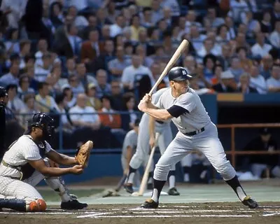 Unsigned Color 8x10 Photo Of Yankees Legend Mickey Mantle. • $6.99