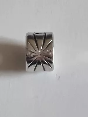 Genuine Pandora Clip Star • £9.99