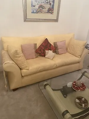 3 Piece Suite Sofa • £325