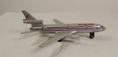2000 Matchbox Skybusters American Airlines DC 10 Passenger Jet Diecast Toy #SB13 • $8.95