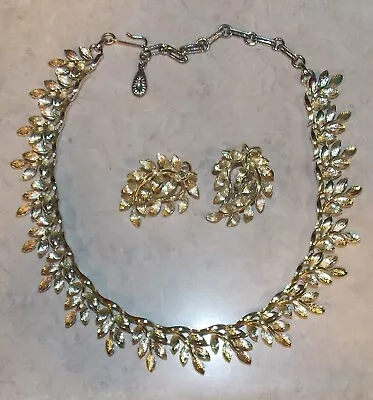Lisner Pale Goldtone Textured Leaf Link Choker Necklace Clip Earring Set • $12.99