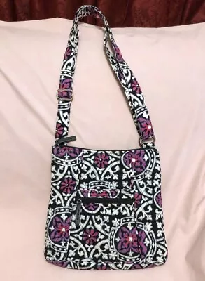 Vera Bradley Hipster In Scroll Medallion Pattern 15820-l53 • $11