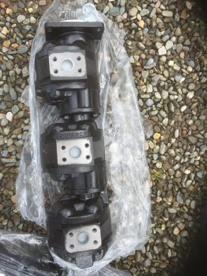 £2250 • Buy Hymac 580C Triple Pump Brand New Original Specification Pump