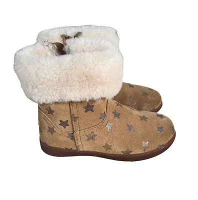 UGG JORIE II Chestnut Boot With Gold Stars Girls Size 9 Shipskin Cozy 1016293T • $25