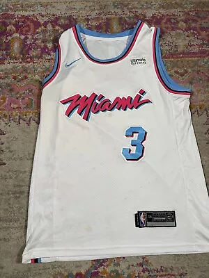 Miami Heat Nike Dwayne Wade Alternate Jersey Size 48 Swingman  • $20.99
