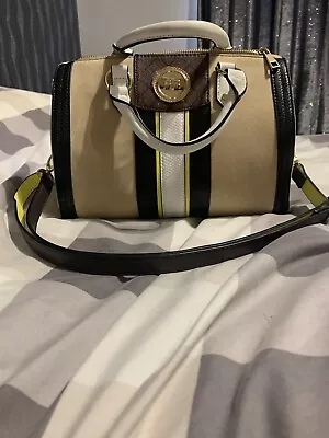 River Island Small Barrel Bag With Shoulder Strap  • £6.50