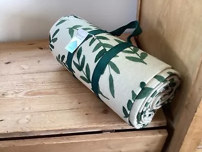 £21 • Buy Large Picnic Blanket Fleece Leaf Design Outdoor Camping Travel Rug
