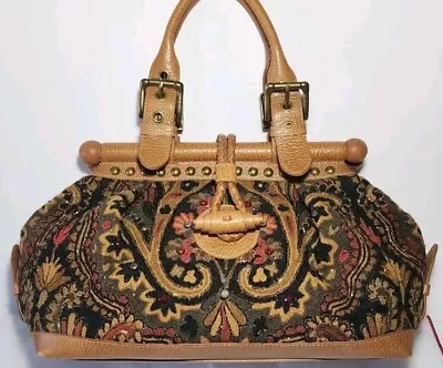 Isabella Fiore Cut A Rug & Set In Stone Poppins Beaded Doctors Carpet Bag Mp$810 • £543.97