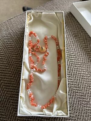 Pearl & Coral 18” Necklace With 9ct Gold Clasp And Pair Of Shell Motif Earrings  • £25