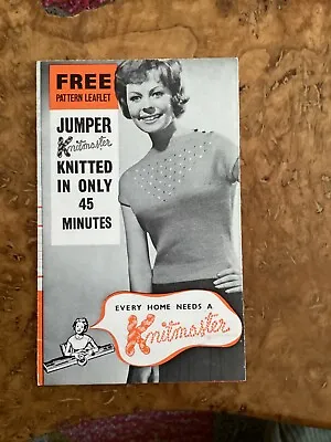 Womens Machine Knitting Patterns.jumpers.size 34 Inch Bust.4 Ply • £3.80