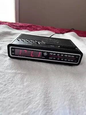 Vintage GE Digital Alarm Clock AM/FM Radio Model 7-4612BKB **tested!! • $17.25