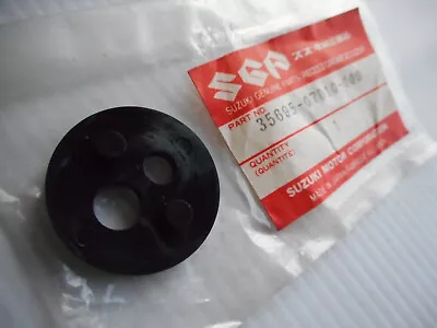 Suzuki Rgv250 1991-1996 Models Genuine Rear Turn Signal Spacer 35695-07d10 • $15