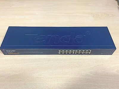 Tenda TEH1600M 16-Port Fast Ethernet Switch • £15