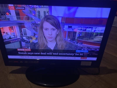 £45 • Buy Logik L19LFVB11 19” HD Ready LED IDTV Combo