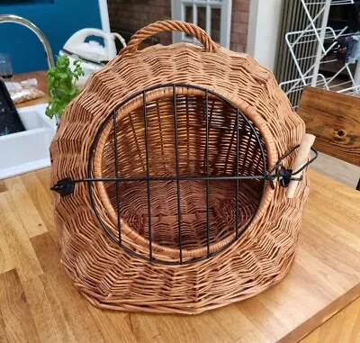 £8 • Buy Cat Wicker Basket/carrier
