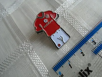 £4.80 • Buy Manchester United Man Utd (?) Football Kit Lapel Pin Badge