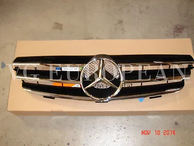 Mercedes W209 CLK-Class Genuine Front Grille Assembly CLK320 CLK550 CLK55 AMG • $339.99