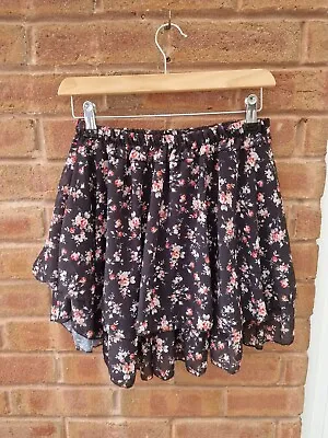 £5 • Buy Black Floral Ditsy Layered Mini Skirt Size S