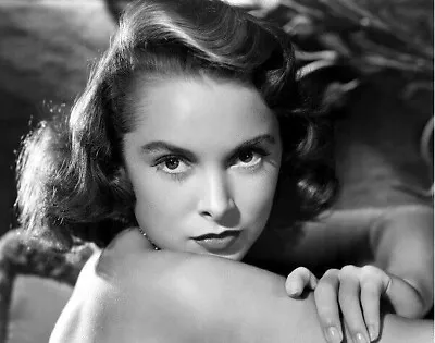 Janet Leigh  Unsigned 10  X 8  Photo - Beautiful American Actress *2180 • £2.60