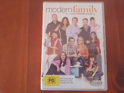 $4 • Buy DVD R4 - Modern Family Season 4 Julie Bowen Ed O'Neill Fred Willard Adam DeVine