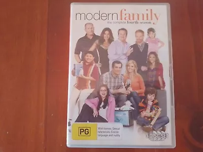 $4 • Buy DVD R4 - Modern Family Season 4 Julie Bowen Ed O'Neill Fred Willard Adam DeVine